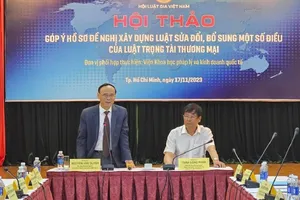 Hội thảo "Góp ý Hồ sơ đề nghị xây dựng Luật sửa đổi, bổ sung một số điều của Luật Trọng tài Thương mại" tổ chức tại Tp.HCM, ngày 11/11/2023. Ảnh: nguoiduatin.vn
