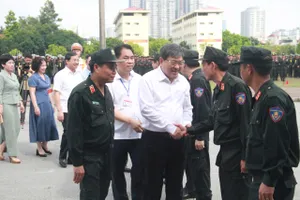 Cán bộ nguồn Ủy viên Trung ương chiêm ngưỡng Cảnh sát cơ động diễn tập