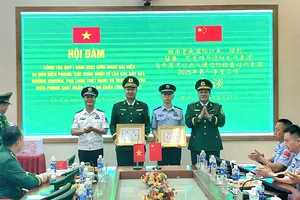 Biên phòng Lào Cai hội đàm với Biên phòng Hà Khẩu, Trung Quốc