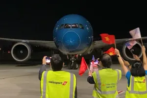 Video: Chuyến bay thẳng đầu tiên đến Mỹ của Vietnam Airlines