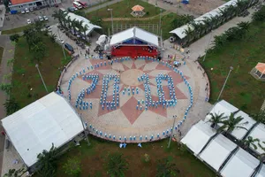 Video: NSND Thu Hiền cùng hơn 350 phụ nữ đồng diễn mừng Ngày Phụ nữ Việt Nam