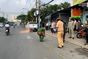 Video: Truy tìm chiếc xe container đã cán tử vong thanh niên đi xe máy