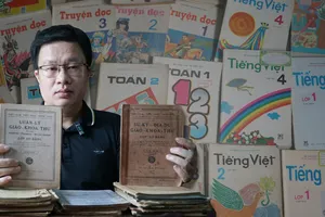 Tìm kỷ niệm học trò với bộ sách vở, đồ học sinh trong vòng 100 năm qua