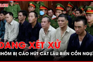 Đang xét xử nhóm bị cáo hút cát lậu trên biển Cồn Ngựa