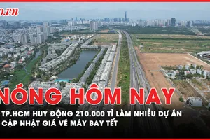 Nóng hôm nay: Động đất khiến hàng chục tảng đá từ trên núi lăn xuống; Cập nhật giá vé máy bay Tết
