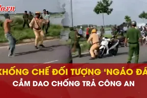 Khống chế tài xế ‘ngáo đá’ chạy xe tốc độ cao, cầm dao chống trả công an