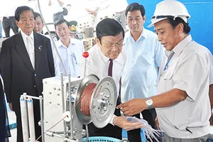 Chủ tịch nước dự lễ giao nhận công nghệ khai thác cá ngừ của Nhật