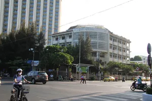 Tiếp tục đề nghị thu hồi dự án đổi đất 'kim cương' lấy trường học