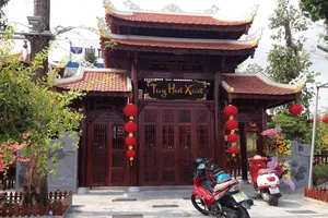 Phú Yên: Buộc tháo dỡ nhà hàng gỗ 'khủng' xây dựng trái phép