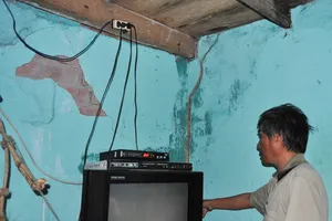 Dự án hút cát gây nứt nhà dân: Hút cát sai mùa 