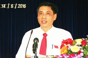 Ông Lê Đức Vinh tái cử chủ tịch UBND tỉnh Khánh Hòa