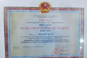 Truy tặng Huân chương Bảo vệ Tổ quốc cho học viên phi công hy sinh