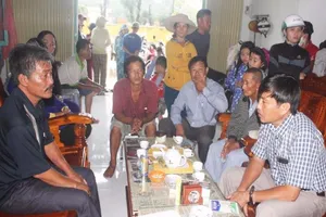 Phú Yên: 3 ngư dân bị lũ cuốn sống sót thần kỳ