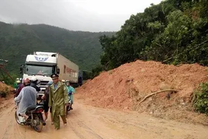 Cho mở đường hầm qua đèo Cổ Mã để 'giải cứu' đèo Cả