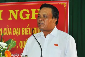 Thu hồi 386 triệu học tiến sĩ của Phó bí thư Bình Định 