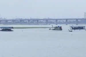 Phú Yên yêu cầu kiểm tra việc ồ ạt hút cát sông Ba