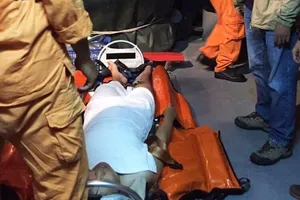 Tàu SAR cứu thuyền viên Trung Quốc bị nạn trên biển