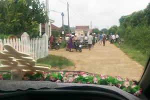 Trưởng thôn đã chịu xin lỗi vụ chặn xe cưới đòi tiền