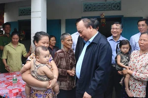 Thủ tướng: Phải sớm ổn định đời sống người dân vùng bão