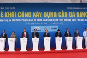 Thêm một cây cầu bắc qua sông dài nhất miền Trung 