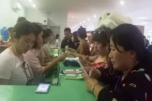 Đề nghị khẩn cấp chặn khách Trung Quốc thanh toán chui