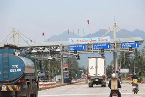 BOT Bắc Bình Định bị dừng thu phí vì đường hỏng