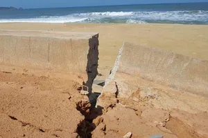 Kè 80 tỉ ở Bình Định mới làm đã tan nát do ẩu