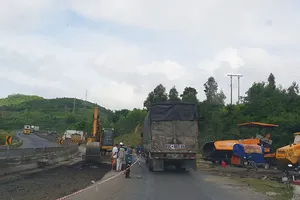 Thành lập tổ công tác đặc biệt giám sát sửa chữa quốc lộ 1