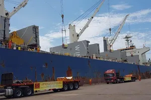 Buộc cảng Quy Nhơn trả lại tiền chênh lệch của khách hàng