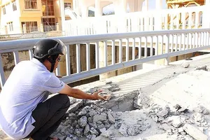 Truy tố giám đốc 'chống hạn trên giấy' để tham ô