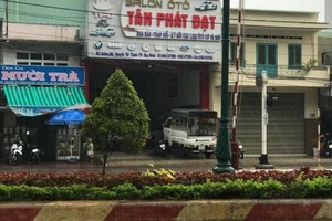 Giám đốc 1 công ty bán SIM card điện thoại bị bắt giam