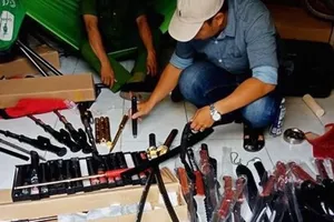 Phát hiện cả 'kho' súng, hung khí ở Nha Trang