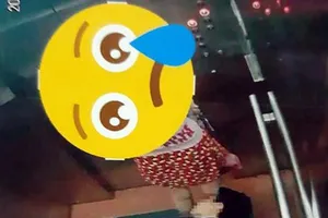 Công an nói về clip 'thiếu niên nhìn vào váy trong thang máy'