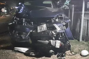 Xe bán tải tông liên hoàn làm 7 người thương vong