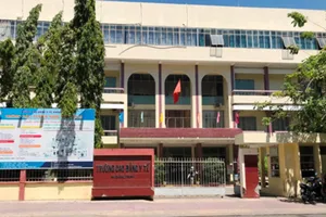 Tạm dừng công tác hiệu trưởng Trường CĐ Y tế Khánh Hòa