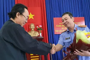 Viện Kiểm sát TP Nha Trang xin lỗi người bị oan 18 năm 