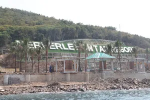 Phạt chủ đầu tư xây dựng không phép trên đảo Hòn Tằm 