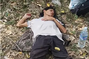Bắt nghi phạm đâm chết người rồi trốn vào rừng sâu