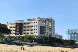 Giải tỏa khách sạn ven biển, Bình Định gặp vướng quy định