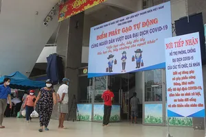ATM gạo nghĩa tình kèm 5 quả trứng gà