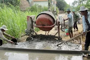 2 chủ tịch xã gây thất thoát gần 1 tỉ đồng bị khởi tố