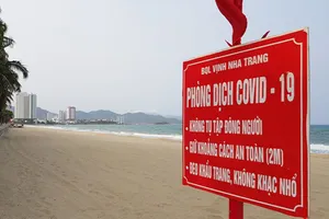 Khánh Hòa tiếp tục cấm tắm biển đến hết lễ 1-5