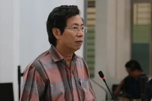 Tiến hành thủ tục cách chức phó chủ tịch TP Nha Trang