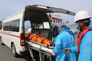 Cứu thuyền viên nước ngoài bị nguy kịch trên biển