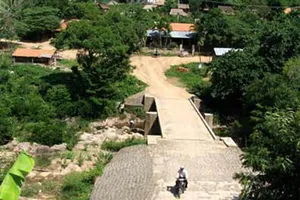 Chủ tịch, kế toán xã 'rút ruột' công quỹ