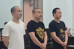 3 người Trung Quốc chém chết đồng hương bị phạt 43 năm tù