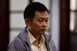 Cựu giám đốc Sở Ngoại vụ bị đề nghị phạt 10-12 năm tù