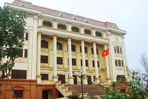 Phú Yên: Cảnh cáo 2 phó giám đốc Kho bạc Nhà nước