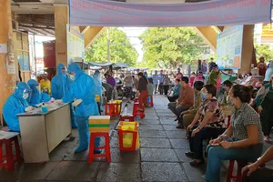 Tuy Hòa đóng cửa tất cả các chợ, bố trí điểm cung ứng thực phẩm