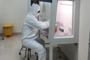 Khởi tố vụ tài xế về thăm vợ nhưng không khai báo y tế